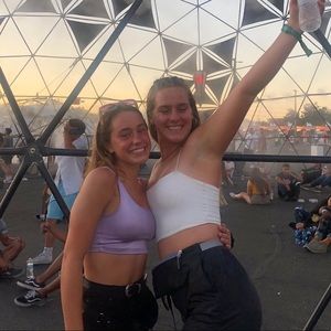 Meet your Posher, Mia